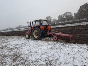 Zetor 8011+ pług4 