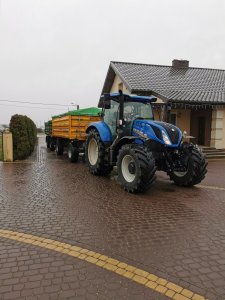 New Holland T6. 180