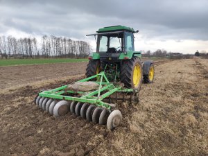 JD 3040 + bomet 3,15