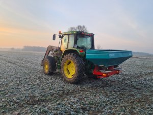 John Deere 6110 & Sulky DPX1004