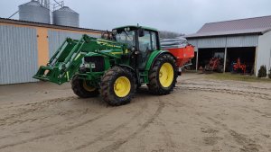 John Deere 6330 premium, rauch Axis 30.2 emc vs pro.