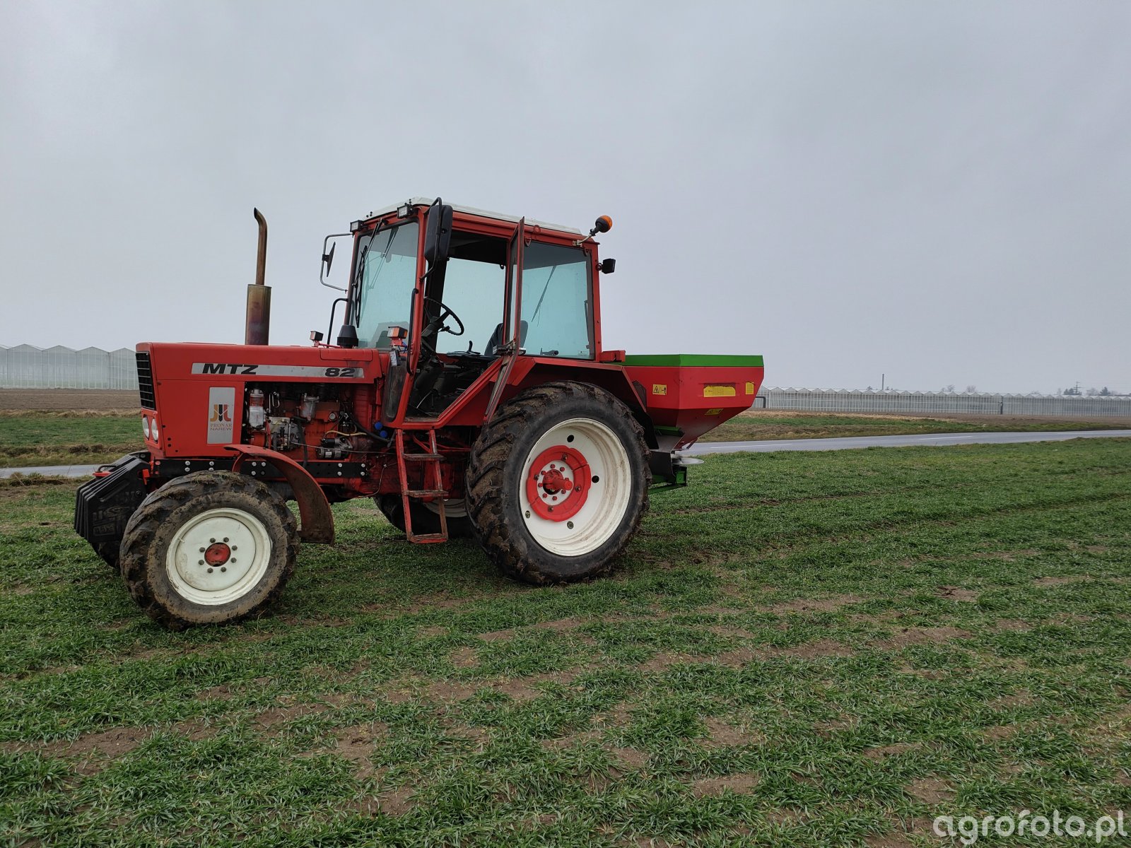 Zdjęcie ciągnik Mtz 82 + Unia MX1200 #823814 - Galeria rolnicza agrofoto
