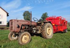 Ursus & Poziomy paszowóz INTERMIX R10