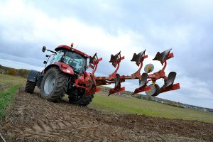 Case Maxxum 140 & Pottinger Servo 35