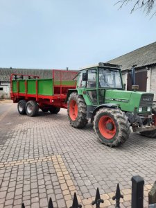 Rozrzutnik Czarna białostocka i Fendt 305Lsa 