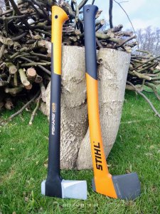 Fiskars X25 & Stihl AX15P