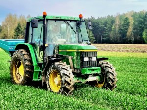 John Deere 6110 & Sulky DPX1004