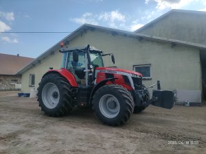 Massey Ferguson 7s.210