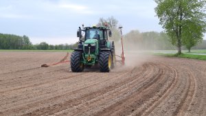 John Deere 6195M I Kuhn Kosma