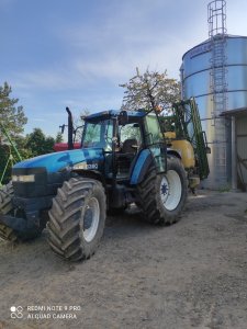 New Holland 8360 & Amazone UF 1100 L 18m