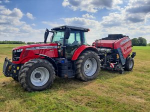 Massey Ferguson 7715S