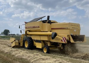 New Holland TX34