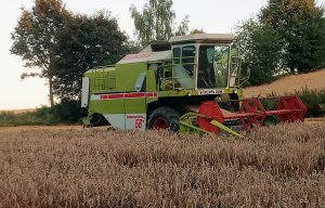 Claas Dominator 56