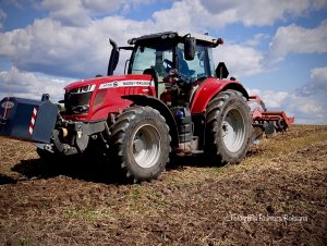 Massey Ferguson 7715S