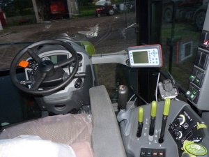 Claas Arion 420 cis