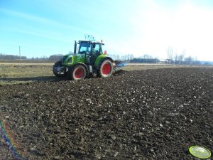 Claas Arion 620 CIS & Kverneland EM 100