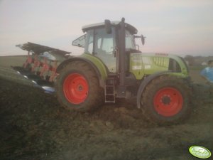 Claas Arion 620C