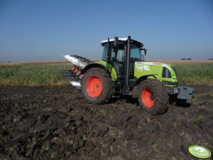 Claas Arion 620C