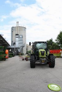 Claas Arion 640