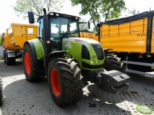 Claas Arion 640