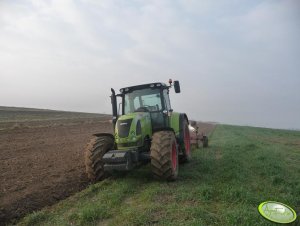 Claas Arion 640