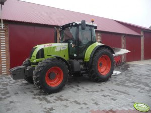 Claas Arion 640