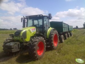 Claas Arion 420