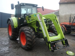 Claas Arion 610