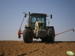 Claas Arion 610C & KUHN Maxima 2