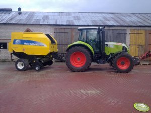 Claas Arion 620 Cis & NH BR7060