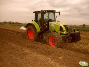 Claas Arion 620 CIS