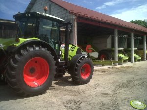 Claas Arion 620