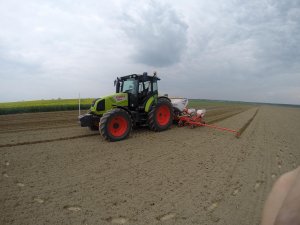 Claas Arion 410 & Kuhn Maxima 2TS