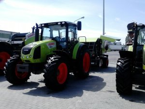 Claas Arion 420