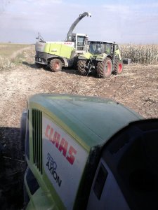 Claas Arion 550 i Claas Axion 930