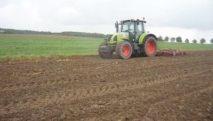 Claas Arion 610 & Kongskilde