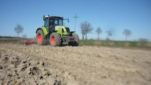 Claas Arion 610 + Kongskilde