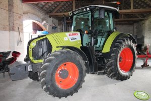 Claas Arion 620