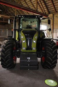Claas Arion 620