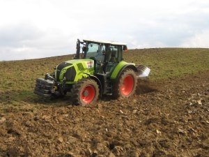 Claas Arion 620