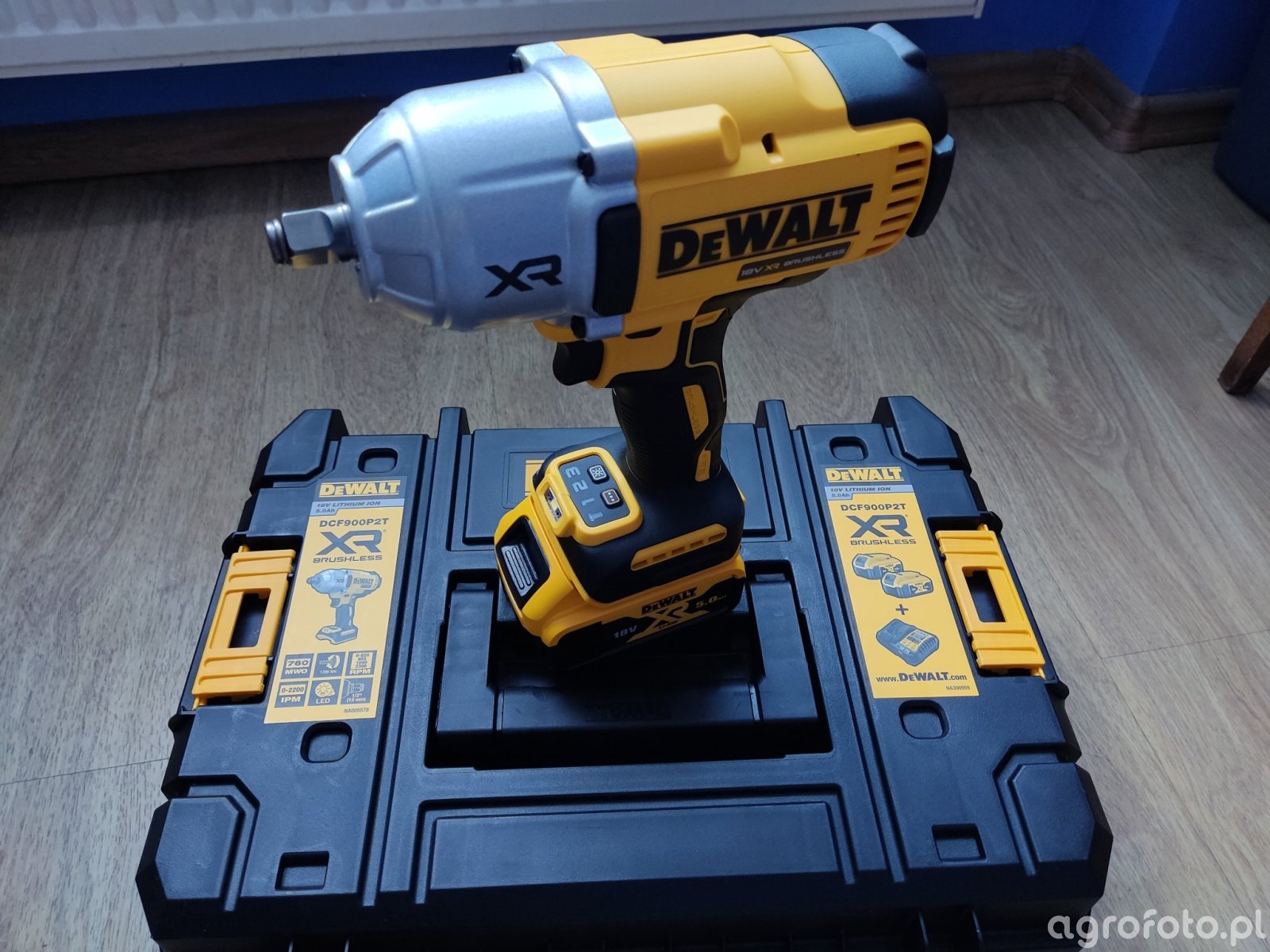 Klucz udarowy DeWalt dcf 900 Obrazek fotka zdjecie photo