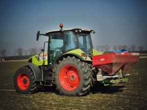 Claas Arion 410 + Unia MX Premium