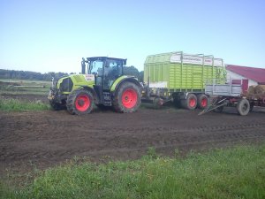 Claas Arion 640 + Claas Quantum 4700 S