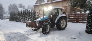 New Holland 6635 