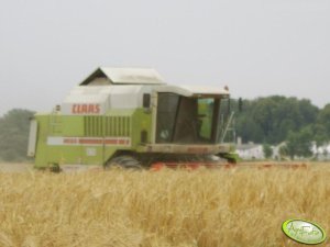 Claas Mega 208