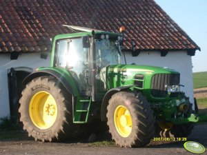 John Deere 6830