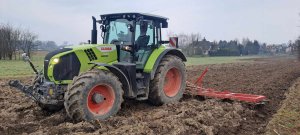 Claas arion 630