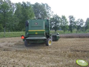 John Deere 2264