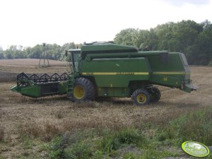 John Deere 2264