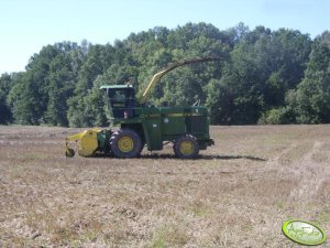 John Deere 6610